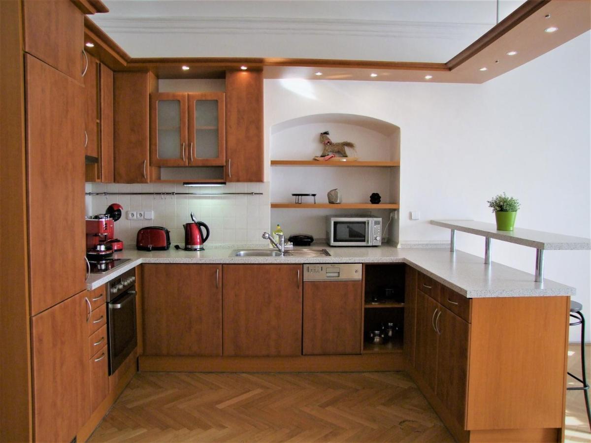 Charles Bridge Apartments Prague Extérieur photo